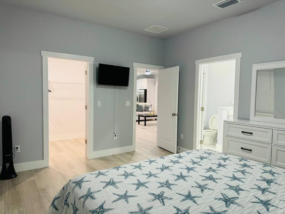 فيلا Brand New Tampa Oasis With Private Jacuzzi Retreat لوتز المظهر الخارجي الصورة