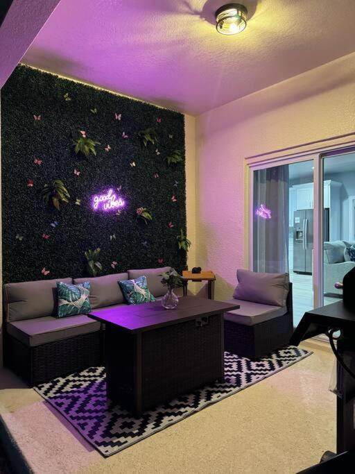 فيلا Brand New Tampa Oasis With Private Jacuzzi Retreat لوتز المظهر الخارجي الصورة