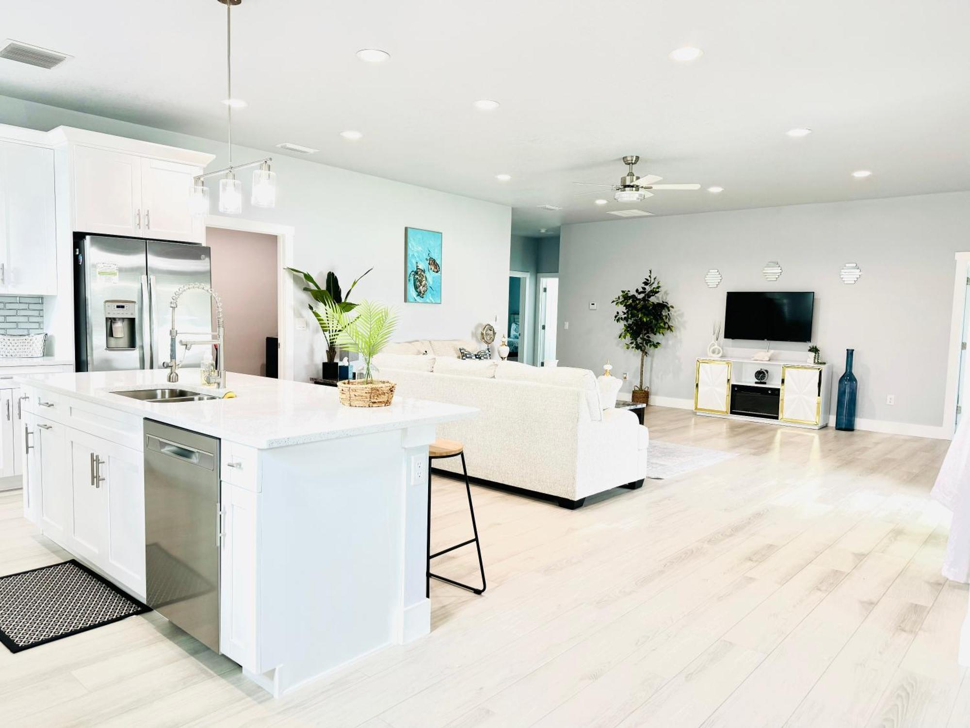 فيلا Brand New Tampa Oasis With Private Jacuzzi Retreat لوتز المظهر الخارجي الصورة